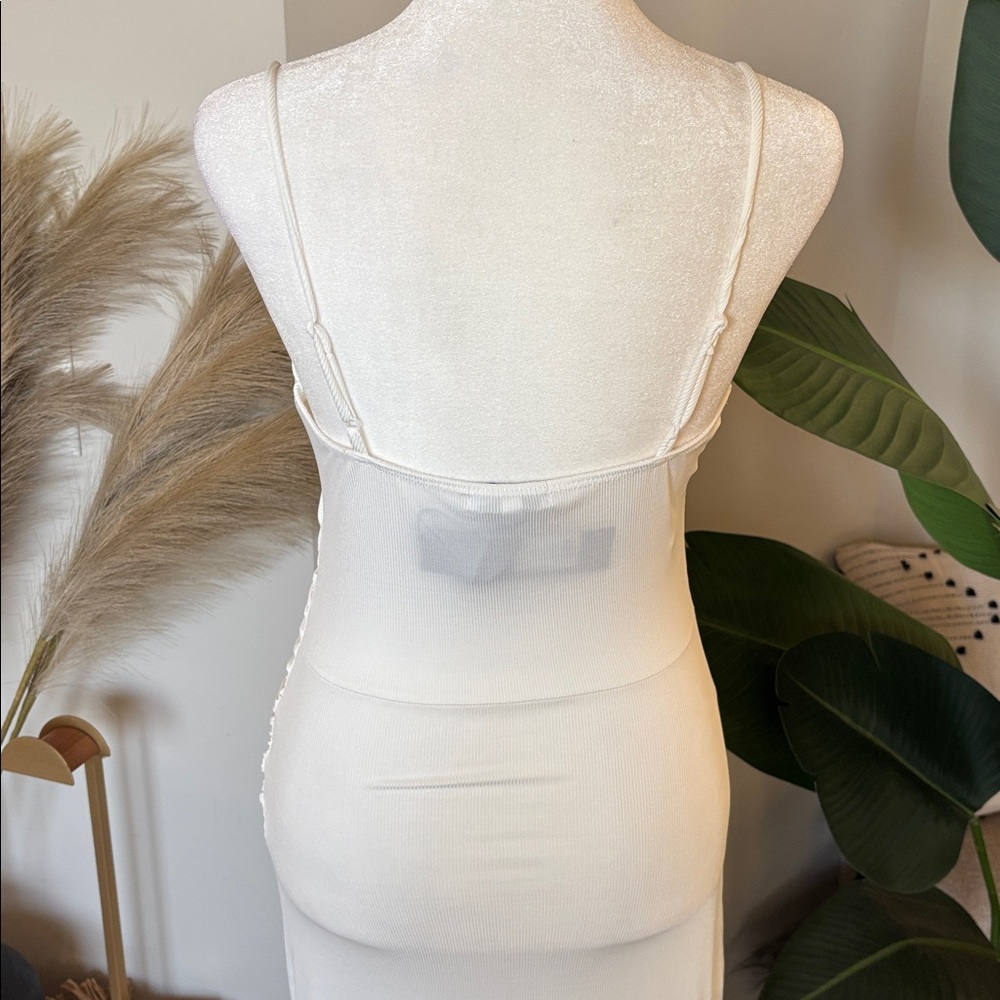 💃🏽🤍 NWT Ribbed Midi Ruffle Dress Sz M🤍💃🏽 - Picture 11 of 14